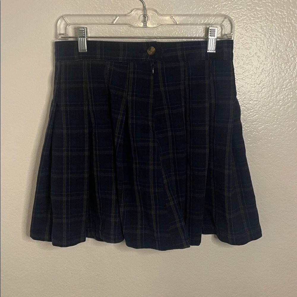 American Eagle Highest Rise Pleated Plaid School Girl Skirt Size 4 - Picture 3 of 4